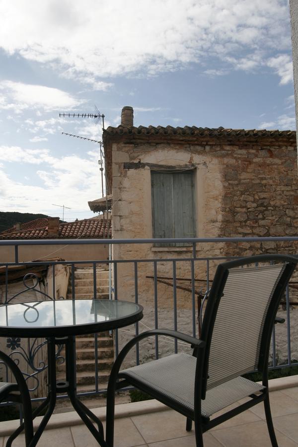 Trizonía Boutique Hotel Iasmos מראה חיצוני תמונה