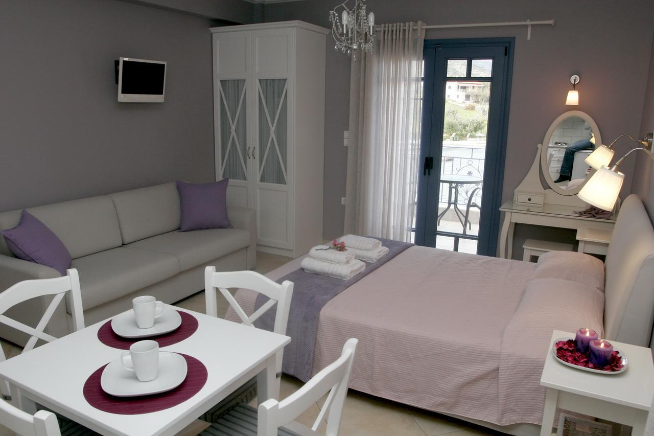 Trizonía Boutique Hotel Iasmos מראה חיצוני תמונה